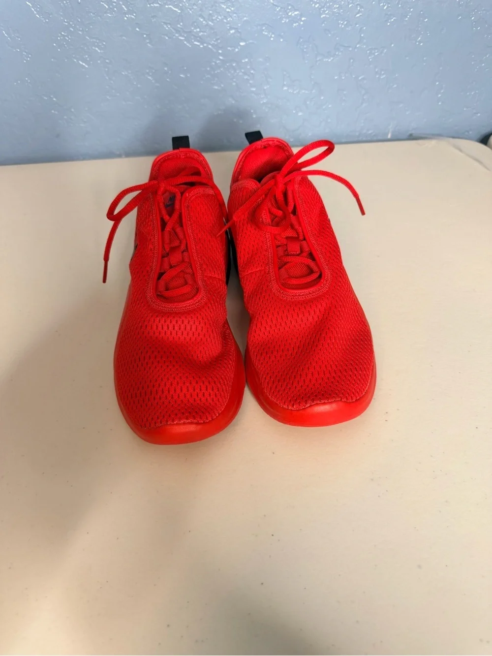 Nike Air Max Motion 2 in University Red and Black A00266-601 men size 8
